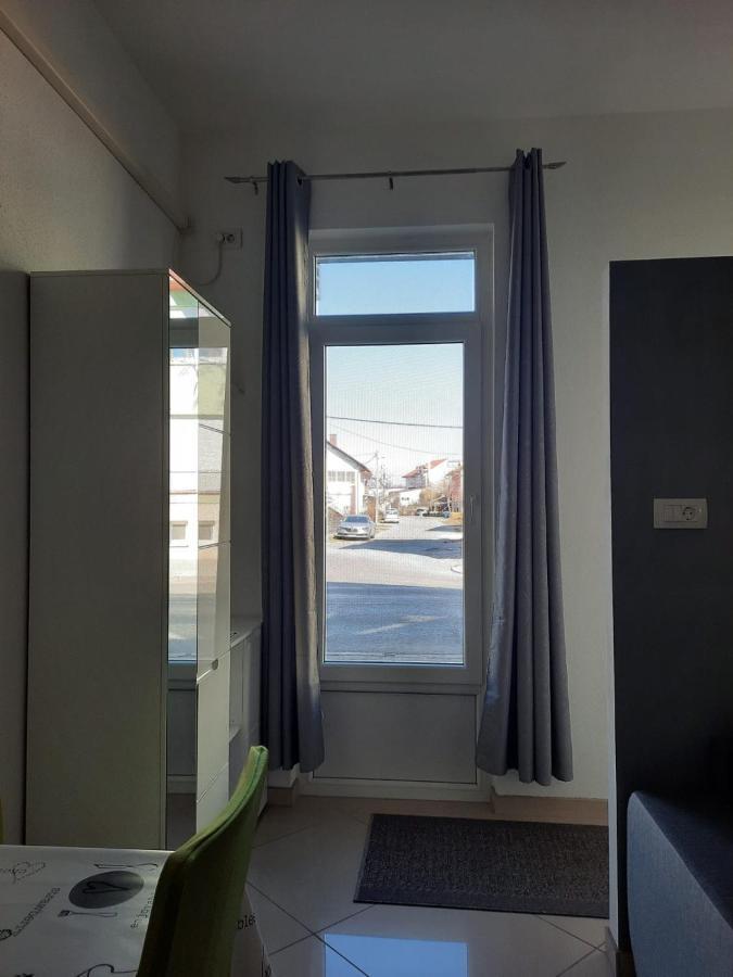 Apartment Gs Centar Gospic Bagian luar foto