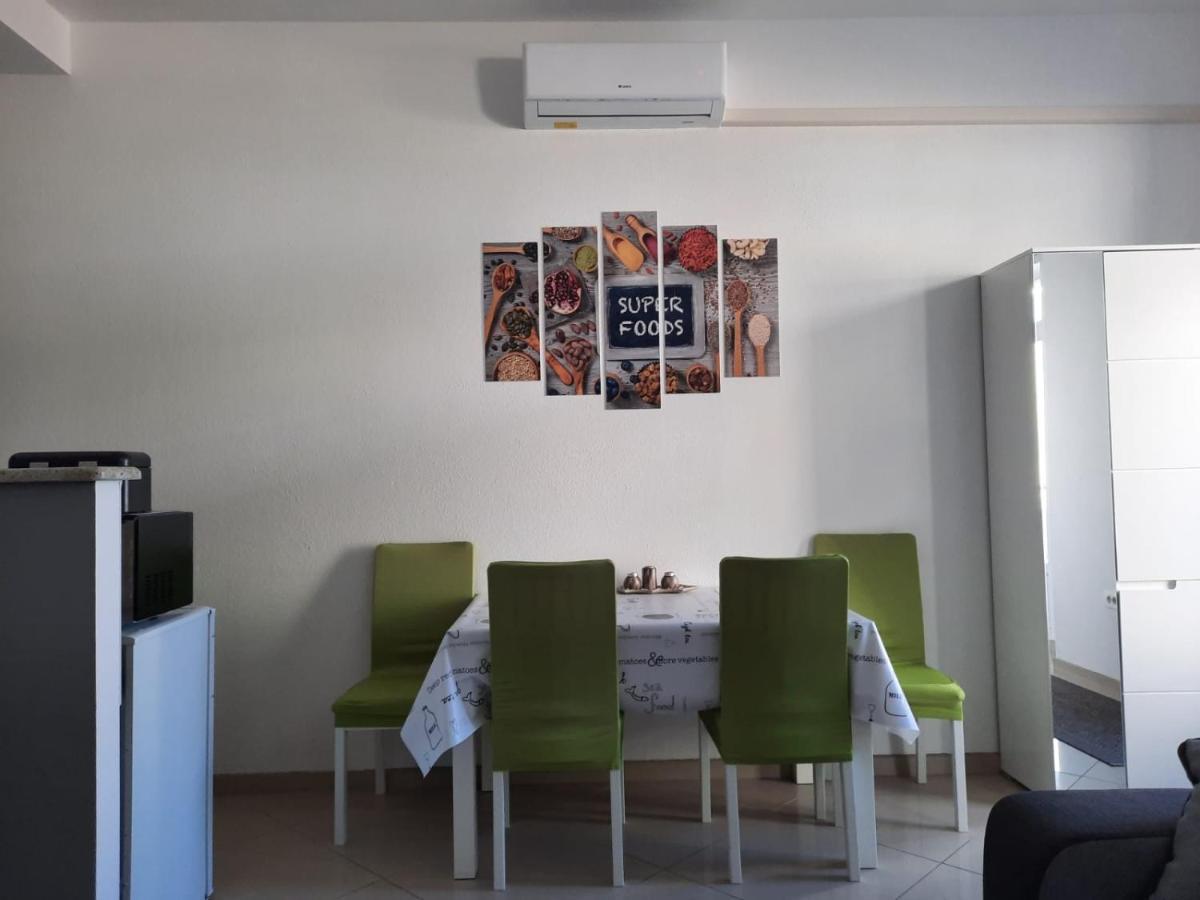Apartment Gs Centar Gospic Bagian luar foto